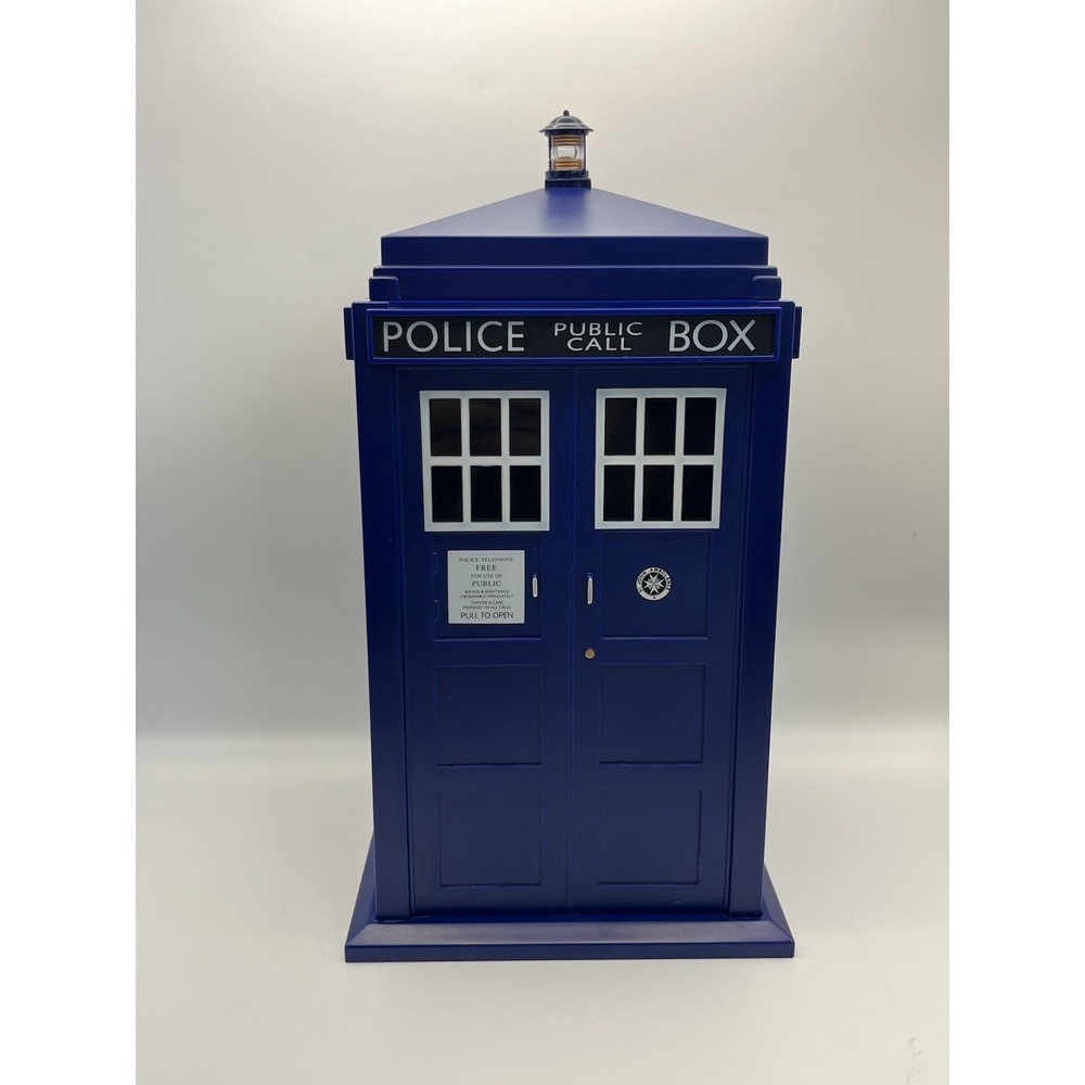 Doctor Who TARDIS Cookie Jar 2004 Lights & Sounds Missing Battery Cover - read